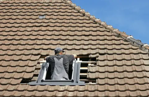 Pose de velux - Souvigny-en-Sologne